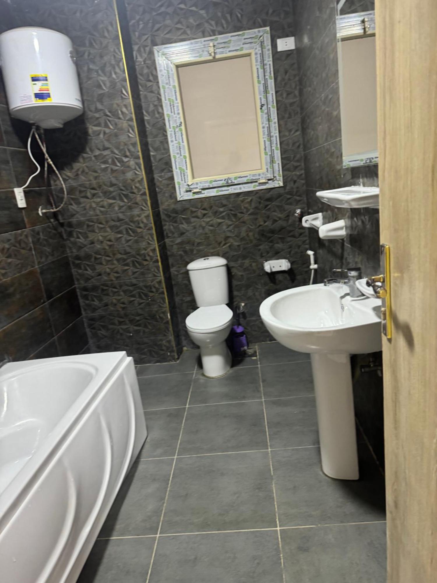 Apartment 4 شارع نبلس المهندسين Cairo