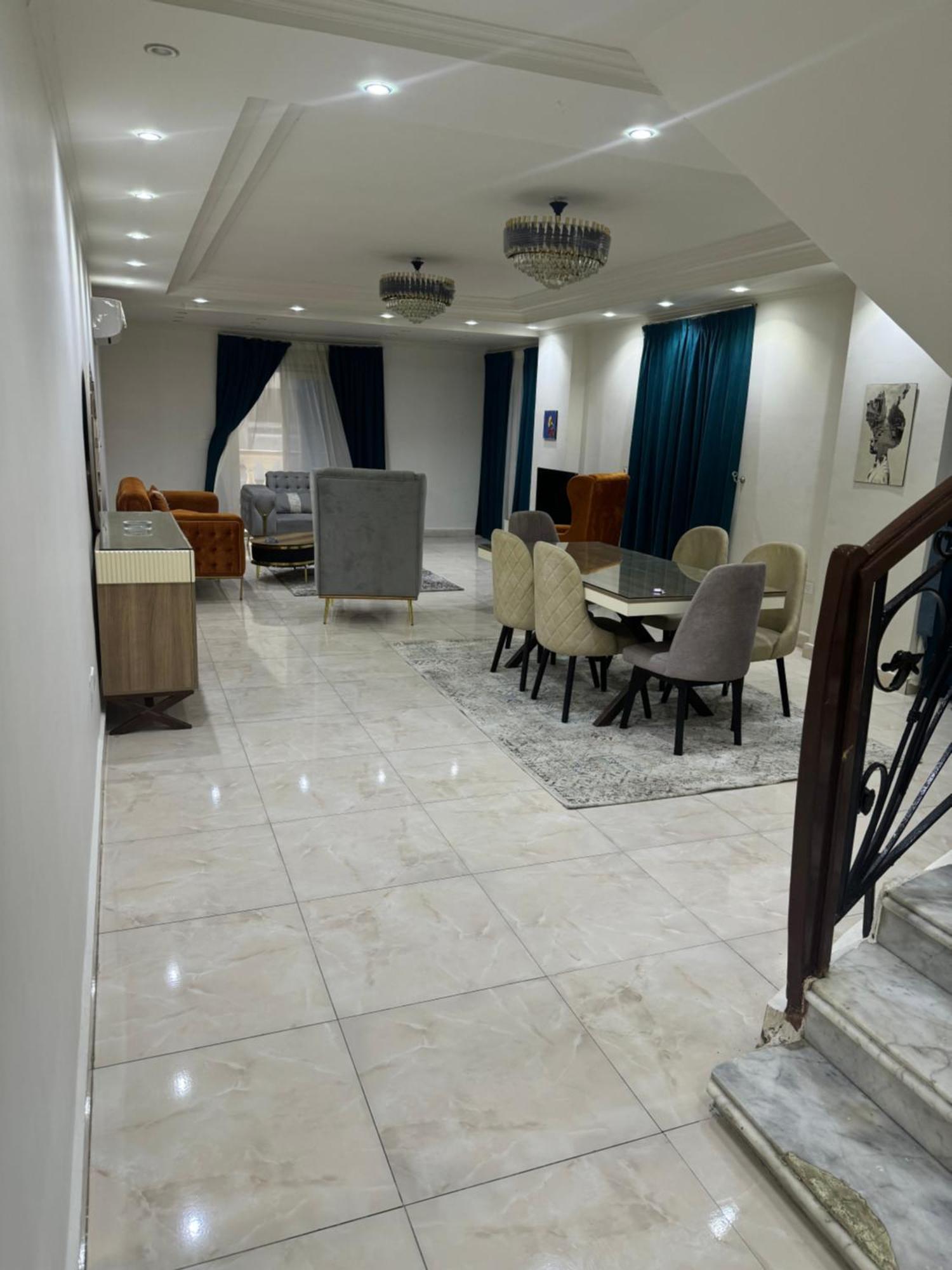 Apartment 4 شارع نبلس المهندسين Cairo